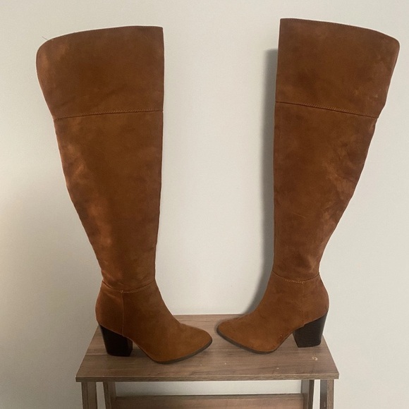 Express Camel Brown Suede Tall Western Style High Riding Boots sz 6 Classic - Picture 4 of 7